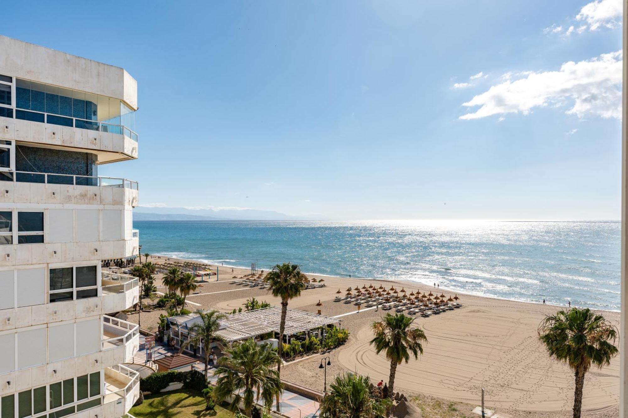 Tropico Carihuela View & Parking Apartment Torremolinos Exterior photo